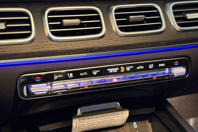 new 2025 Mercedes-Benz GLS 580 car, priced at $121,125