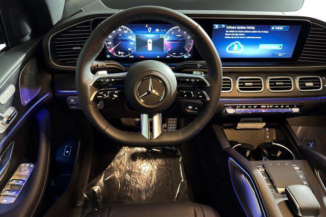 new 2025 Mercedes-Benz GLS 580 car, priced at $121,125