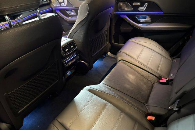 new 2025 Mercedes-Benz GLS 580 car, priced at $121,125