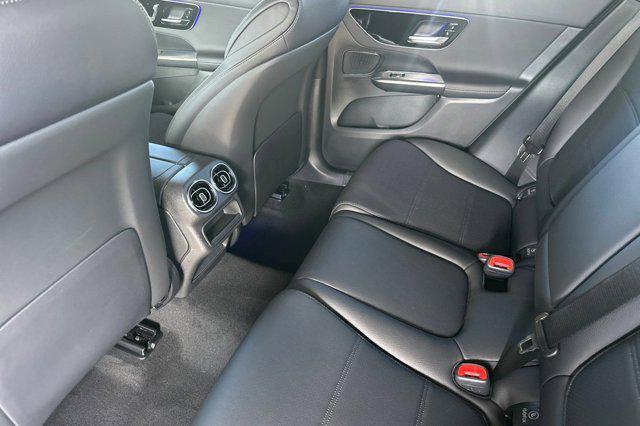 new 2025 Mercedes-Benz GLC 300 car, priced at $52,595