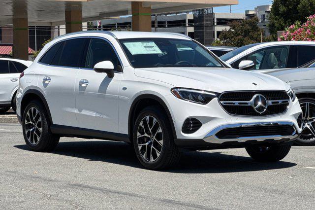 new 2025 Mercedes-Benz GLC 350e car, priced at $61,895