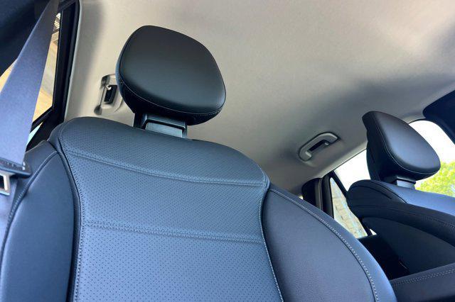 new 2025 Mercedes-Benz GLC 350e car, priced at $61,245
