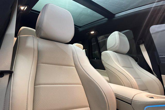 new 2025 Mercedes-Benz GLS 450 car, priced at $91,775