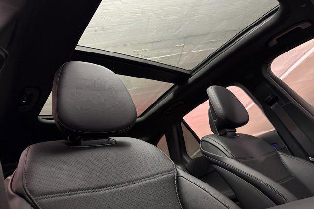 new 2026 Mercedes-Benz GLC 300 car