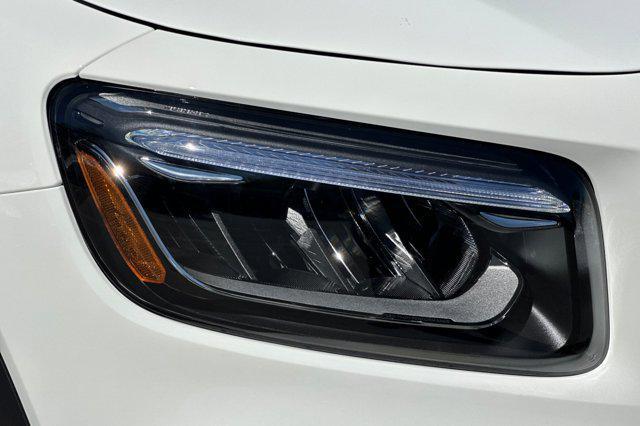 new 2026 Mercedes-Benz GLB 250 car, priced at $46,380