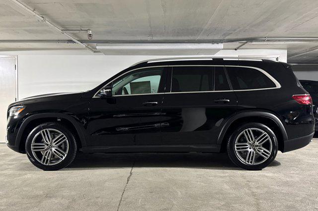 new 2026 Mercedes-Benz GLS 450 car