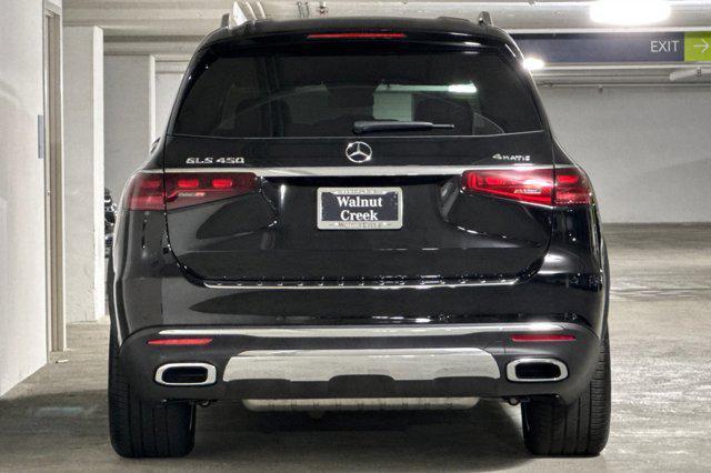 new 2026 Mercedes-Benz GLS 450 car