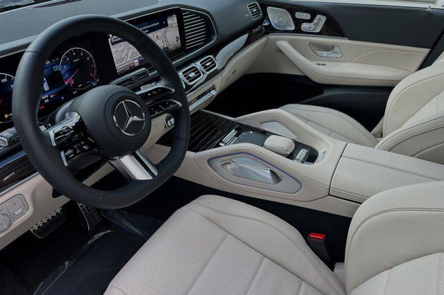 new 2025 Mercedes-Benz GLS 450 car, priced at $99,015