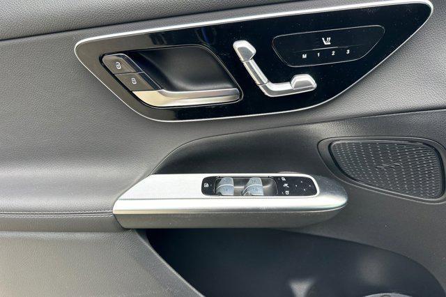 new 2025 Mercedes-Benz GLC 350e car, priced at $64,155