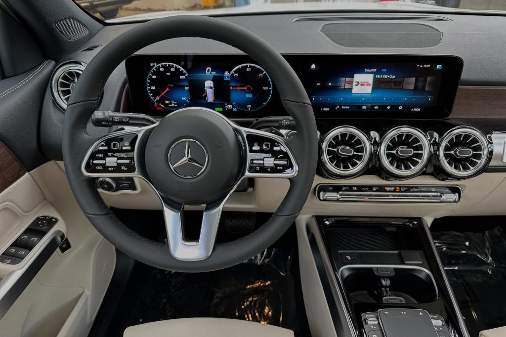 new 2023 Mercedes-Benz EQB 300 car