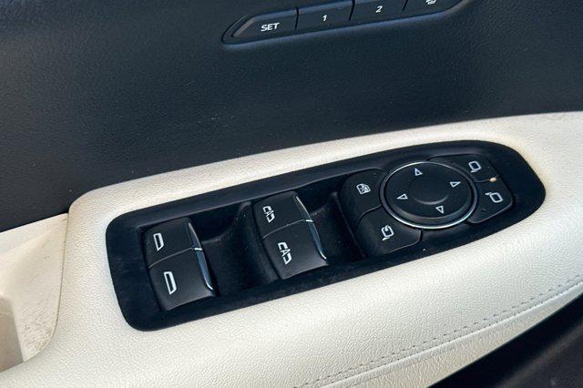 used 2022 Cadillac XT5 car, priced at $34,987