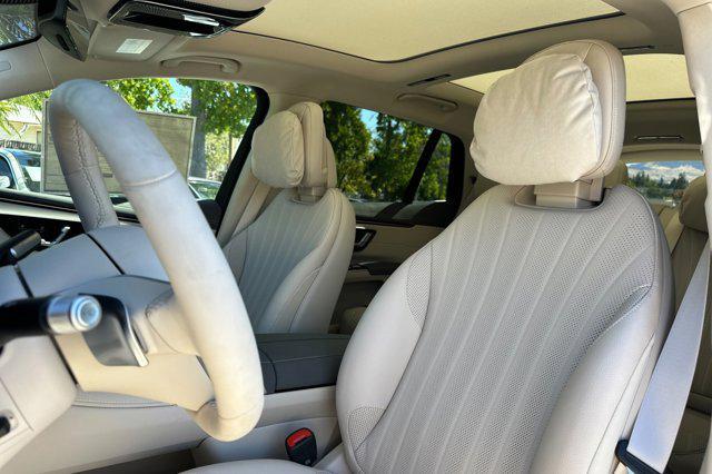 new 2026 Mercedes-Benz EQS 400 car, priced at $97,620