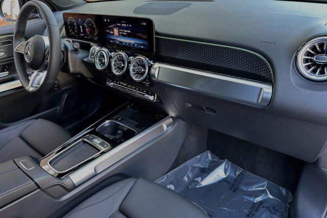 new 2025 Mercedes-Benz GLB 250 car, priced at $47,145