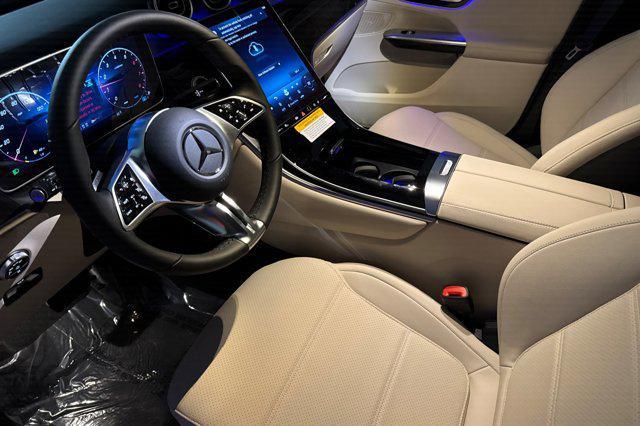 new 2025 Mercedes-Benz GLC 300 car, priced at $54,250