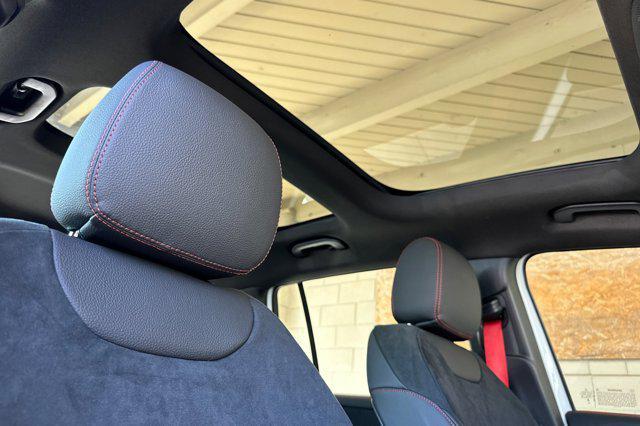 new 2025 Mercedes-Benz AMG GLB 35 car, priced at $61,615