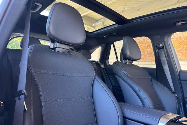 new 2025 Mercedes-Benz GLC 350e car, priced at $63,395