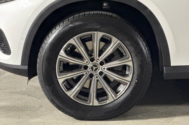 new 2026 Mercedes-Benz GLC 300 car, priced at $54,335