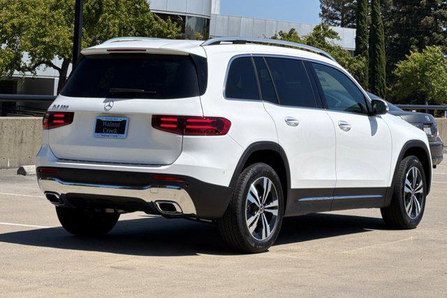 new 2025 Mercedes-Benz GLB 250 car, priced at $47,145