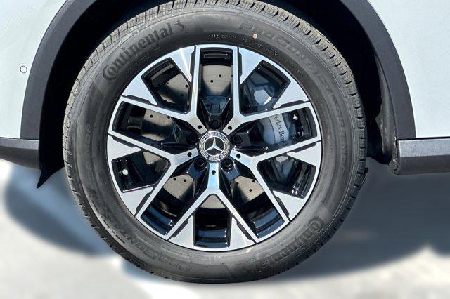 new 2026 Mercedes-Benz GLC 350e car