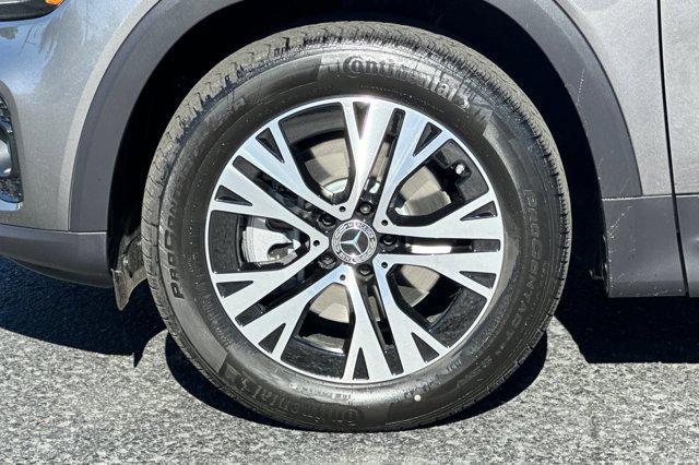 new 2026 Mercedes-Benz GLB 250 car, priced at $48,190