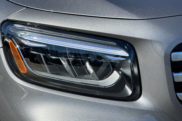 new 2026 Mercedes-Benz GLB 250 car, priced at $48,190