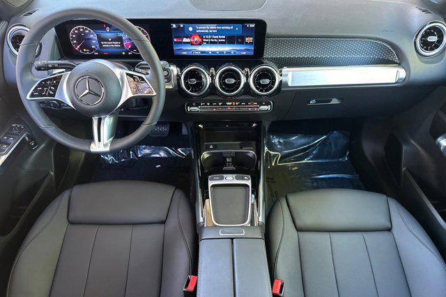 new 2026 Mercedes-Benz GLB 250 car, priced at $48,190
