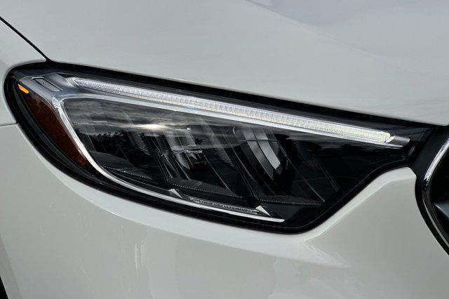 new 2026 Mercedes-Benz GLC 300 car