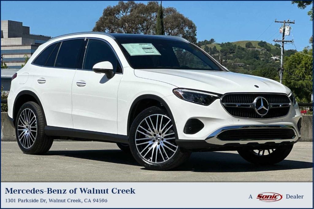 new 2024 Mercedes-Benz GLC 300 car, priced at $55,115