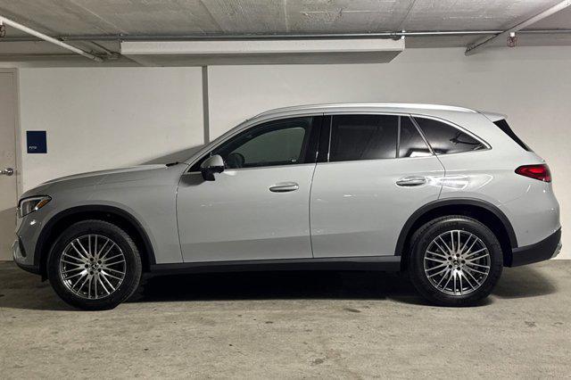 new 2026 Mercedes-Benz GLC 300 car