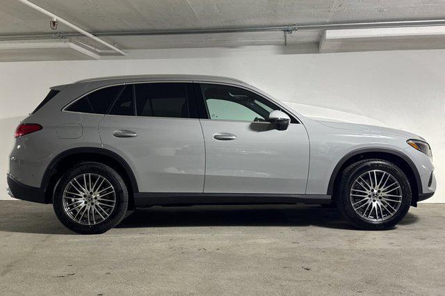 new 2026 Mercedes-Benz GLC 300 car