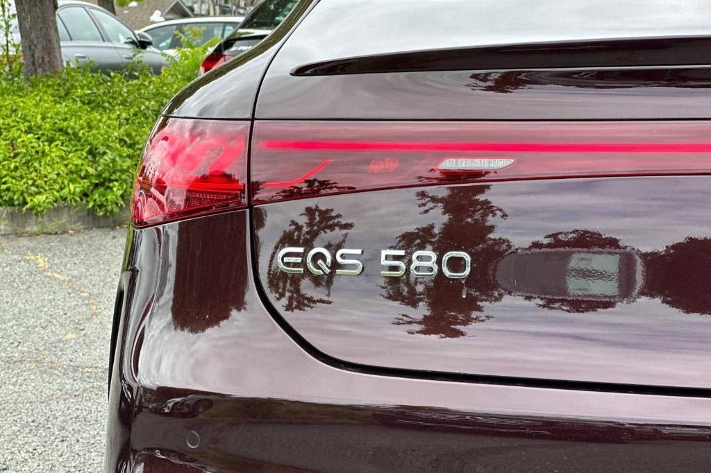 new 2024 Mercedes-Benz EQS 580 car, priced at $152,370