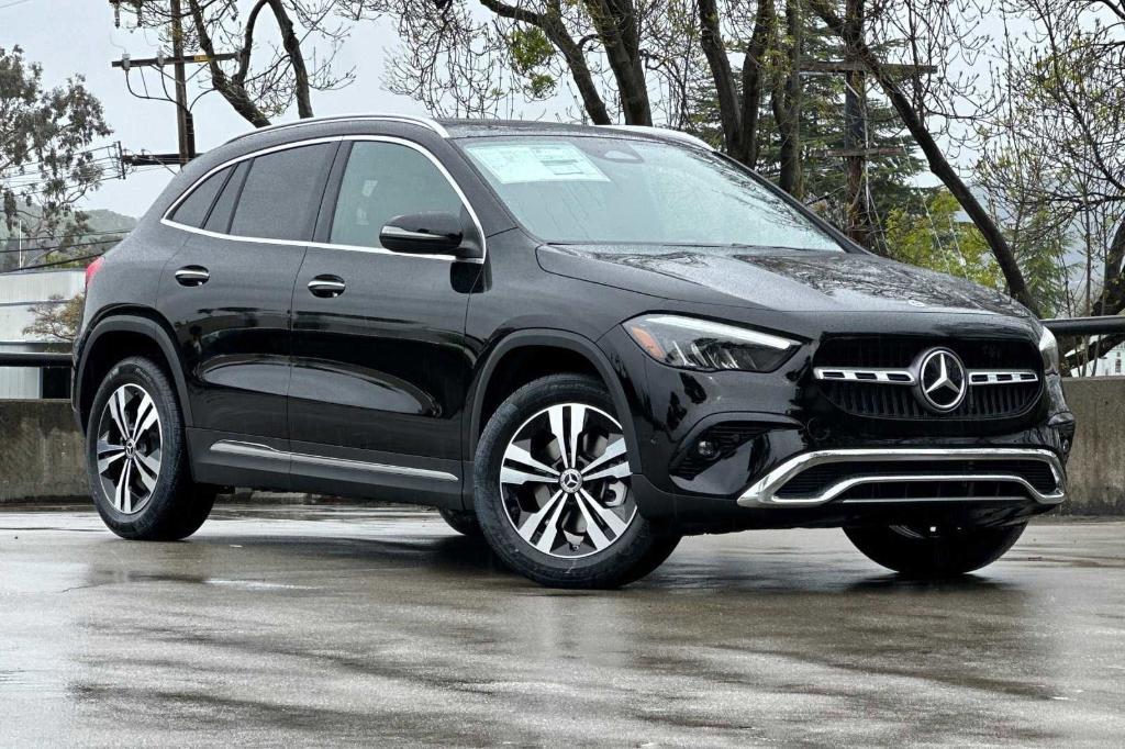 new 2024 Mercedes-Benz GLA 250 car, priced at $46,415