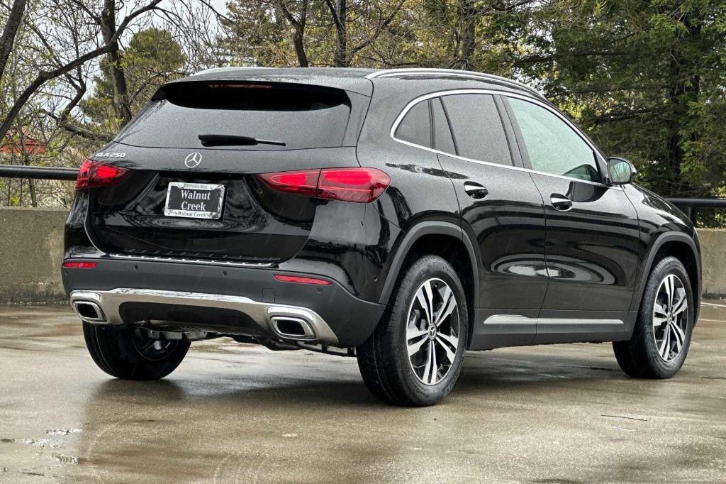 new 2024 Mercedes-Benz GLA 250 car, priced at $46,415