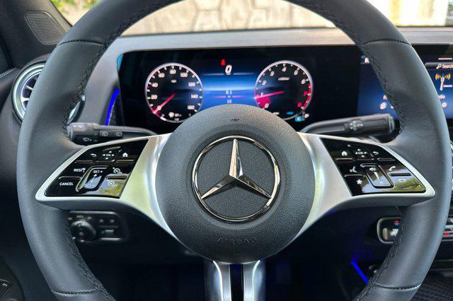 new 2025 Mercedes-Benz GLB 250 car, priced at $48,645