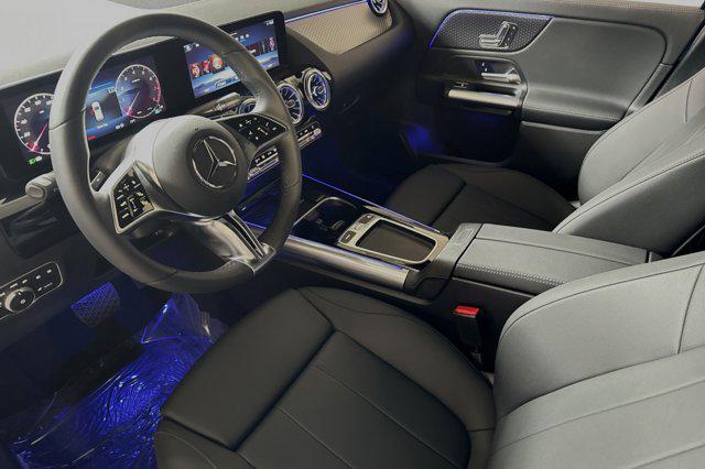 new 2025 Mercedes-Benz GLA 250 car, priced at $45,095