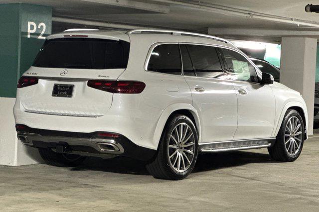 new 2026 Mercedes-Benz GLS 580 car