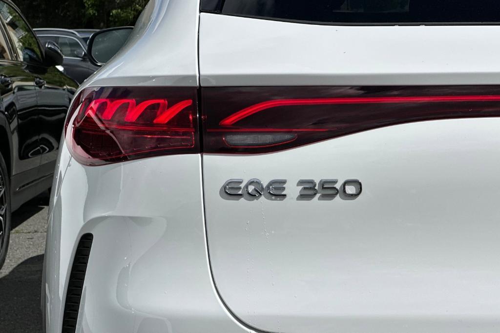 new 2024 Mercedes-Benz EQE 350 car