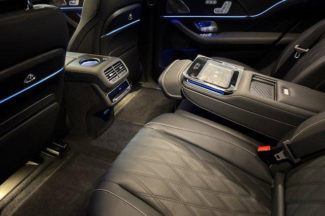 new 2024 Mercedes-Benz Maybach GLS 600 car, priced at $198,065