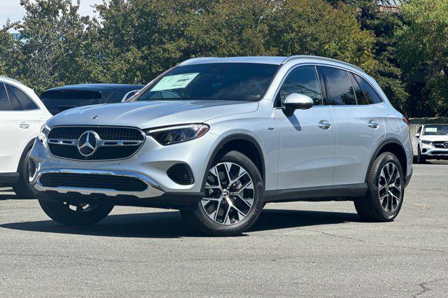 new 2025 Mercedes-Benz GLC 350e car, priced at $65,385