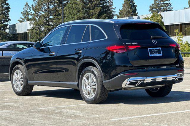 new 2024 Mercedes-Benz GLC 300 car