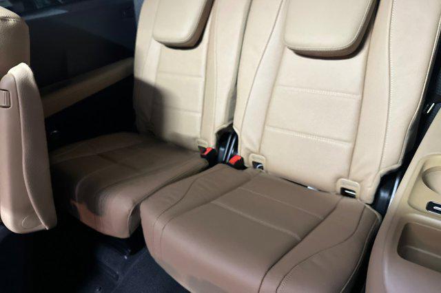 new 2025 Mercedes-Benz GLS 450 car, priced at $108,725