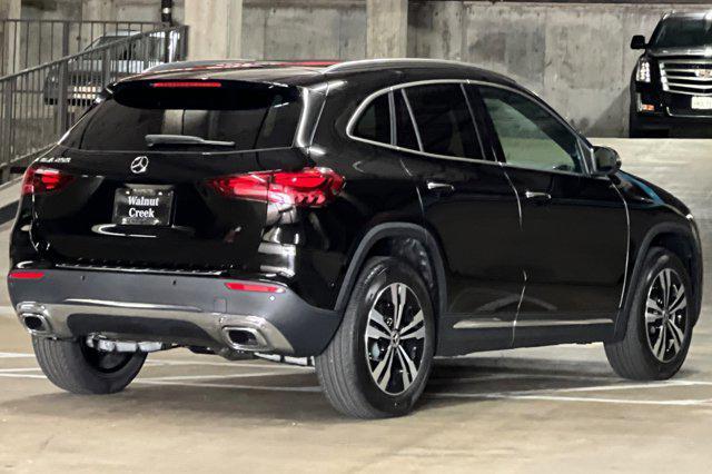 new 2025 Mercedes-Benz GLA 250 car, priced at $47,290
