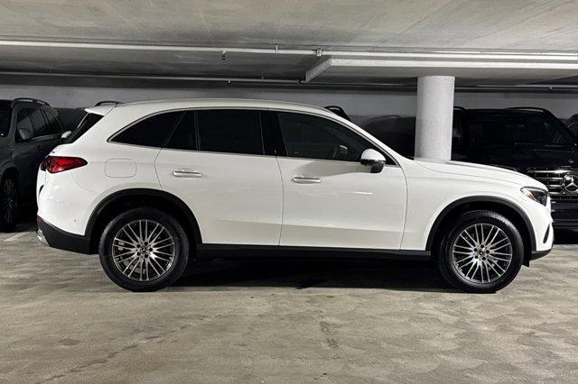 new 2026 Mercedes-Benz GLC 300 car