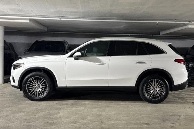 new 2026 Mercedes-Benz GLC 300 car