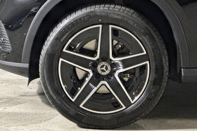 new 2026 Mercedes-Benz GLC 300 car