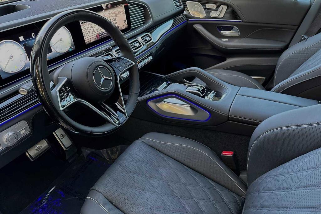 new 2024 Mercedes-Benz Maybach GLS 600 car, priced at $183,745
