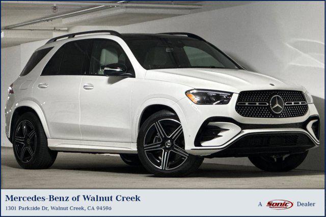 new 2025 Mercedes-Benz GLE 450 car, priced at $84,915