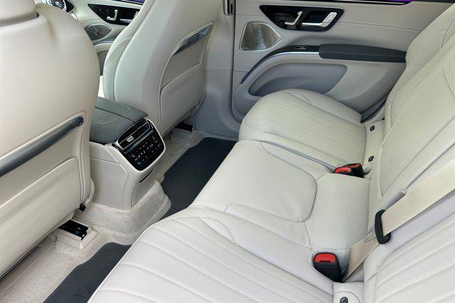new 2025 Mercedes-Benz EQS 450 car, priced at $110,845
