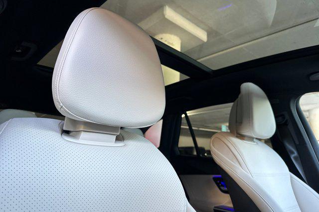 new 2025 Mercedes-Benz GLC 300 car, priced at $55,745