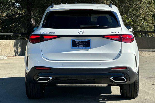 new 2025 Mercedes-Benz GLC 300 car, priced at $63,270